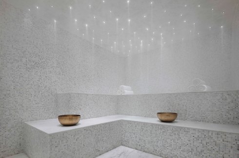 Stoombadverlichting sterrenhemel in glasvezeltechnologie, Hotel Faena