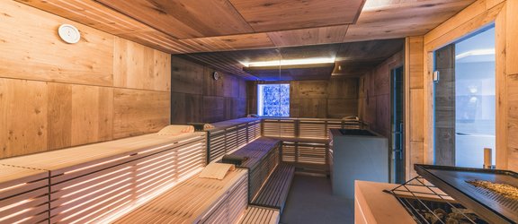 KLAFS hotelreferentie © Hannes Niederkofler, Schlosshotel Ischgl Schlosshotel Spa Ischgl Sauna eiken