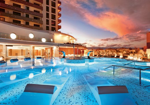 Hard Rock Hotel Tenerife pool
