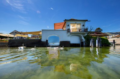 Boothuis aan het meer van Zürich